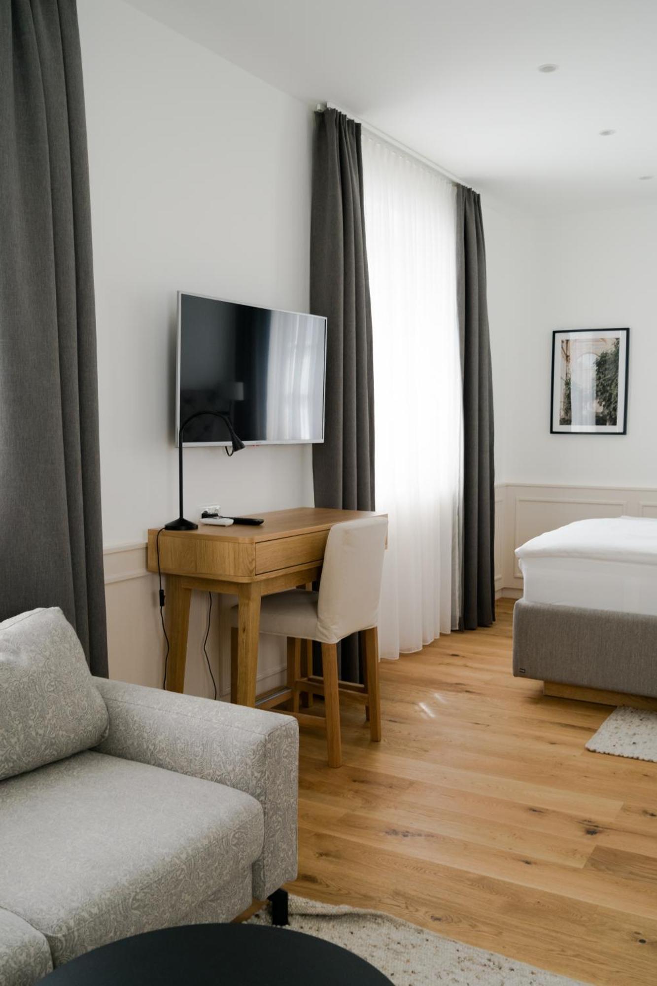 Hotel Gasthof Koenig Kremsmünster Dış mekan fotoğraf