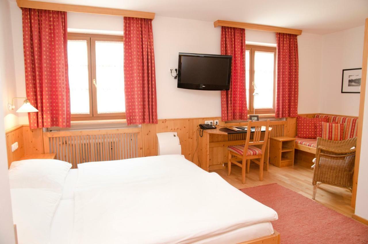 Hotel Gasthof Koenig Kremsmünster Dış mekan fotoğraf